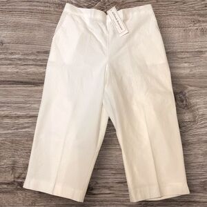 NWT Alfred Dunner Classic Pull‎ On Capri Pants Size 8 White Elastic Waist